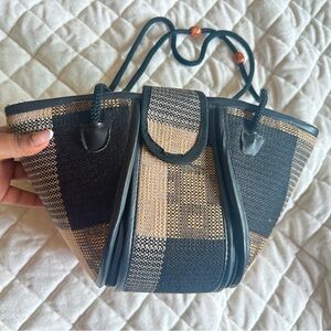 Straw woven Black and gold hardware purse